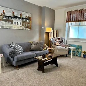Apartment Flat Near Richmond Upon Thames, Richmond (Greater London)